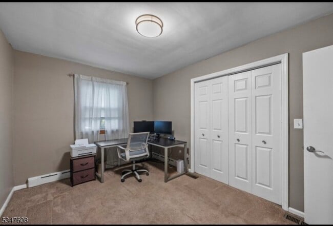 Building Photo - 706 Boesel Ave