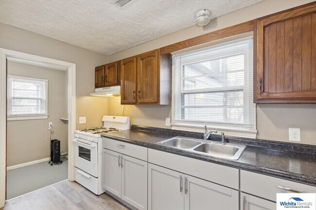 Foto del edificio - 2 bedroom 1 bath home