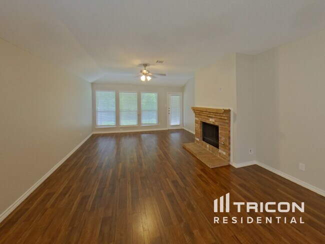Foto del edificio - 4977 Kingfisher Ln