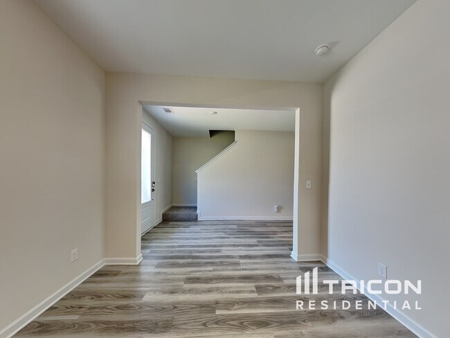 Foto del edificio - 3323 Arabian Farm Ln