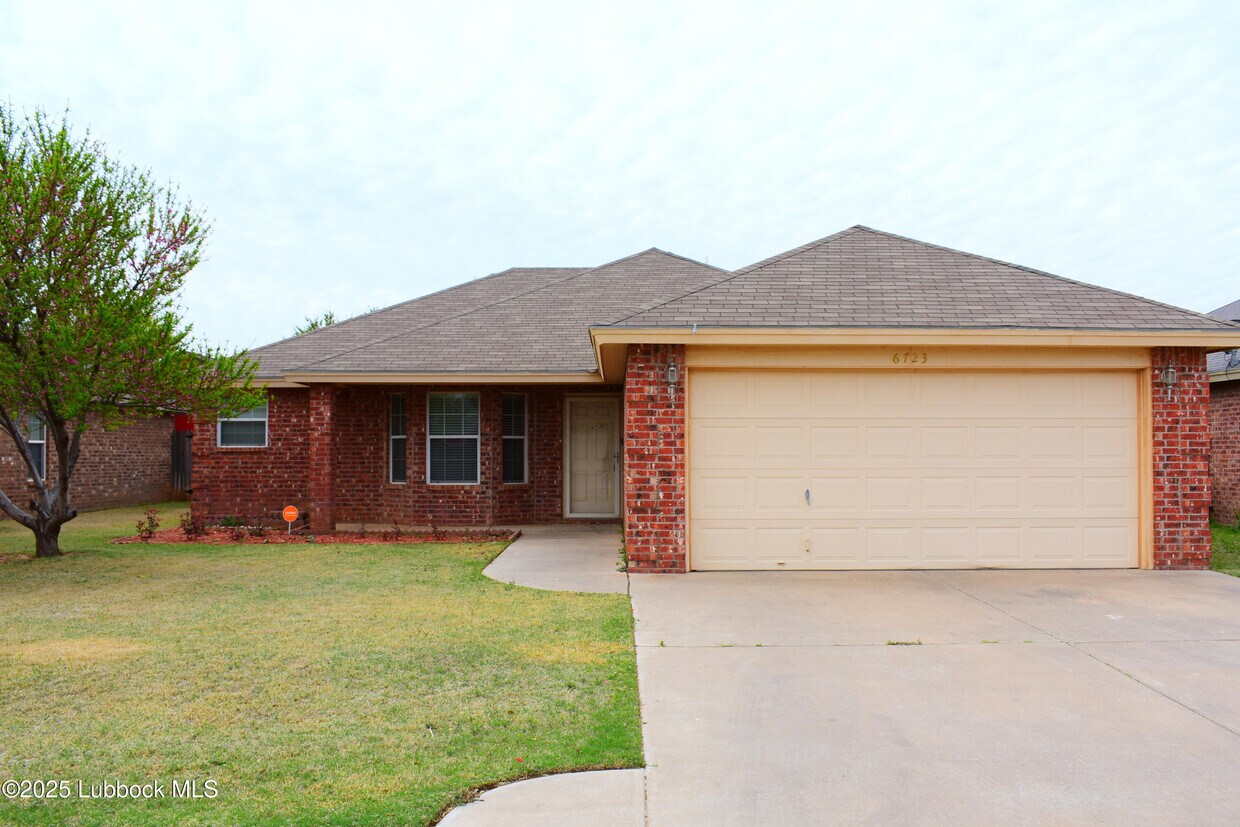 Foto principal - 6723 8th St