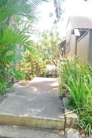 Foto del edificio - 47-712-712 Hui Kelu St