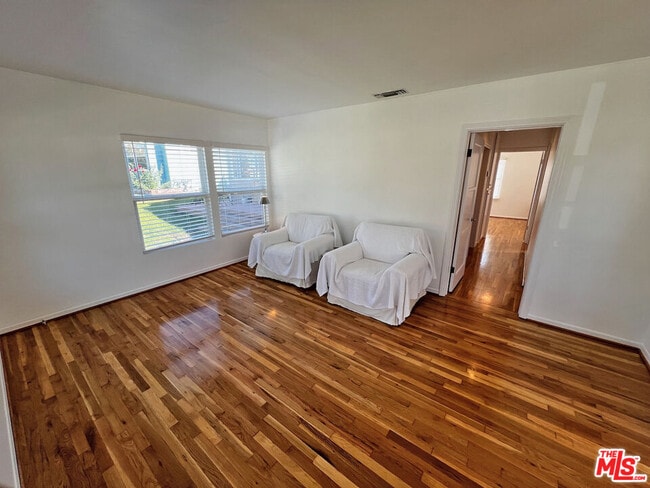 Foto del edificio - 10790 Galvin St