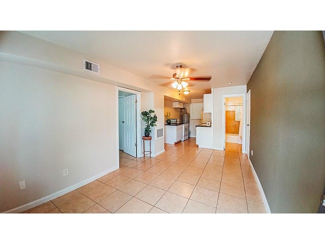 Building Photo - 3012 Truxillo St