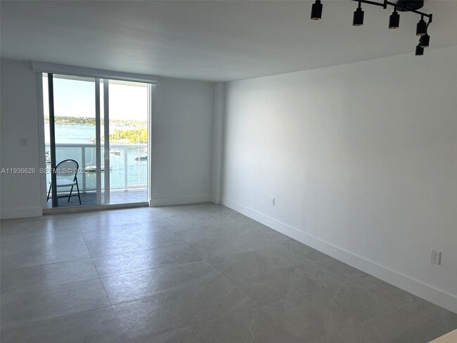 Building Photo - 7928 West Dr