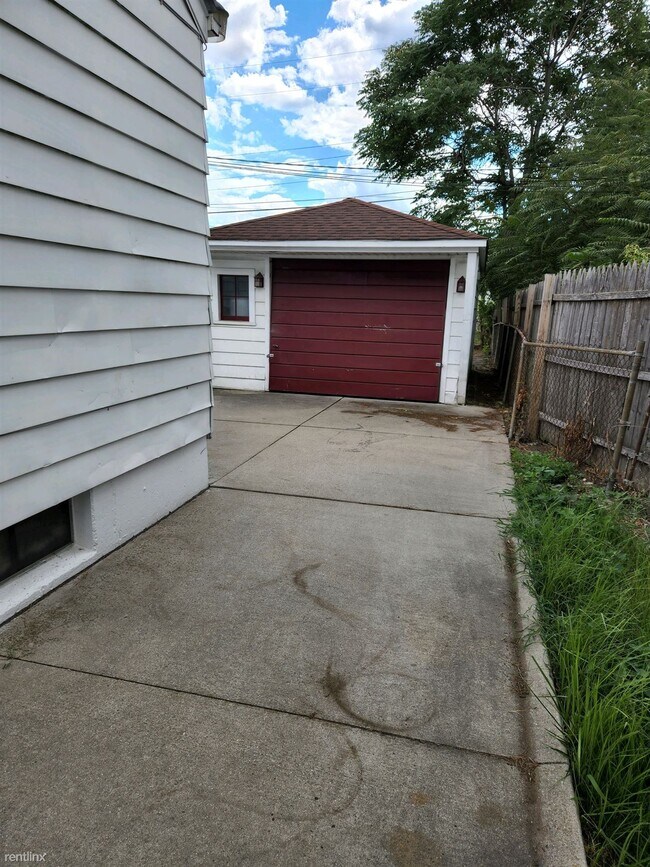 Building Photo - 2 br, 1 bath House - 1075 Cleveland Ave 10...