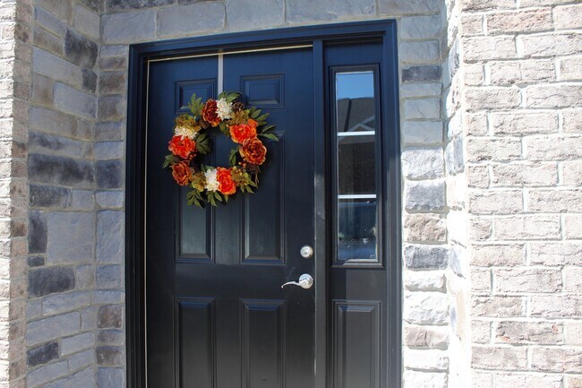 Photo - 113 Cedar Point Ln House