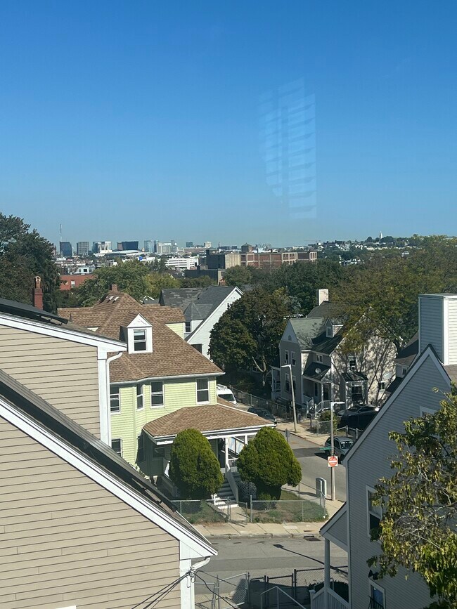 Building Photo - 3 Chamblet St