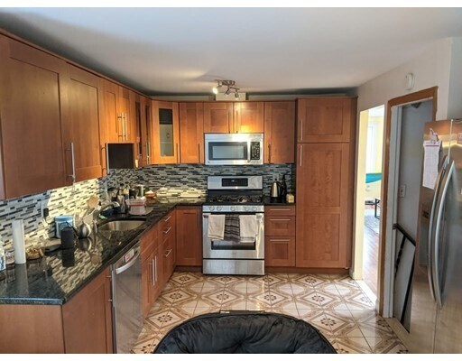 Foto del edificio - 191 Kenrick St