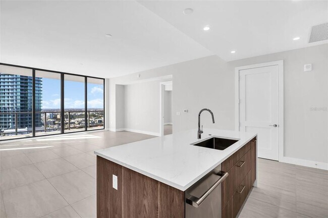 Foto del edificio - 275 1st Ave S