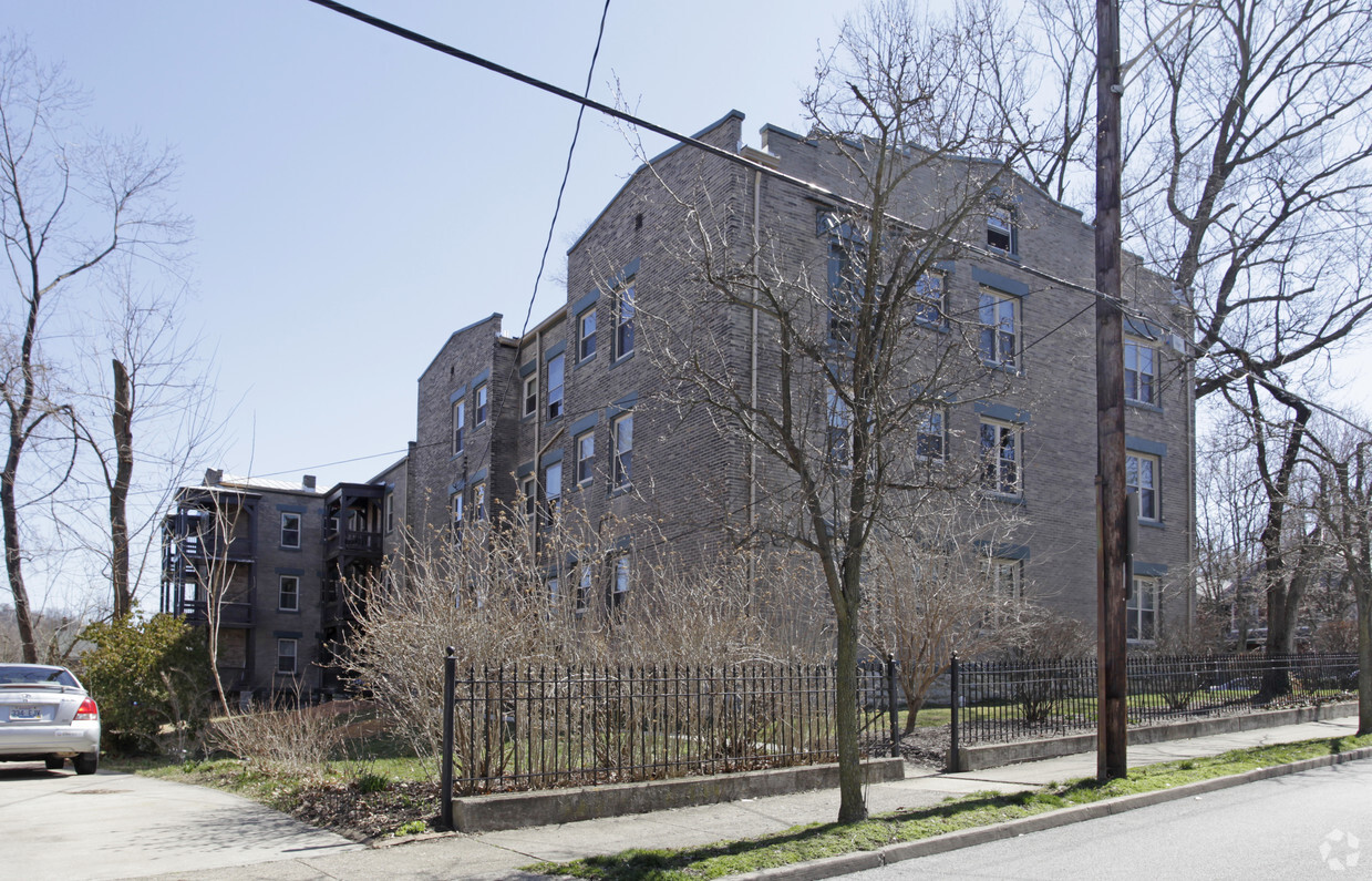 The Martanna Apartments - Martanna Flats
