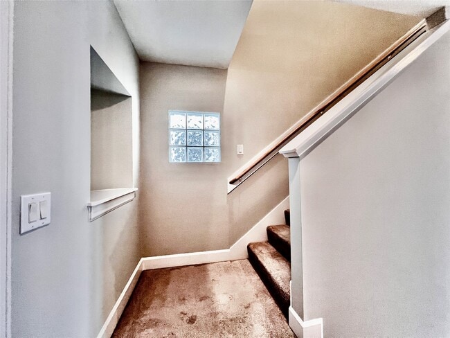 Building Photo - 3731 Main Poplar Dr