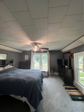 Building Photo - 605 Barrie St