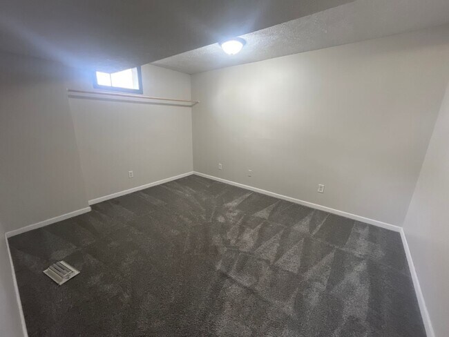 Foto del edificio - Great Split Entry in LaVista