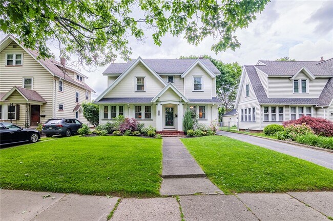 Foto del edificio - 90 Elmcroft Rd