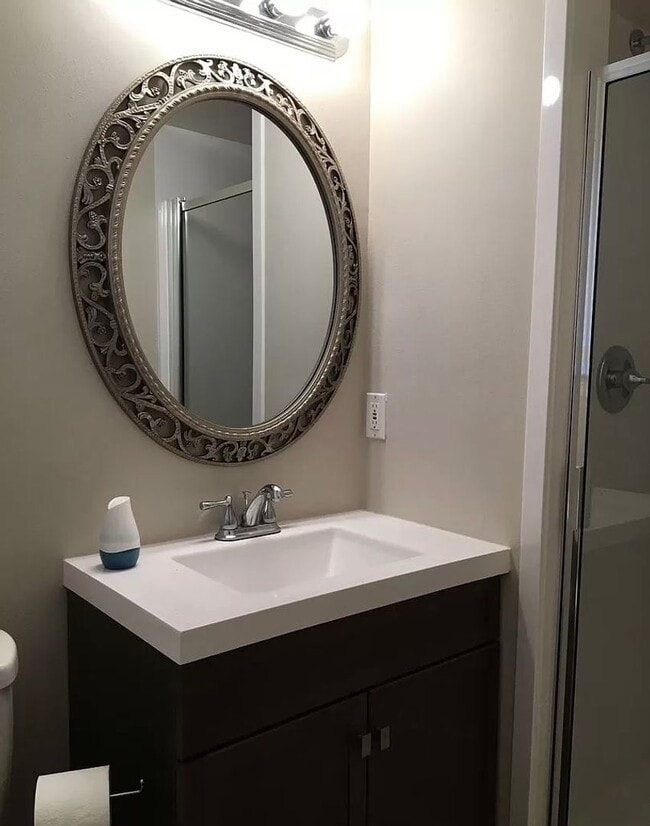 Foto del edificio - 3 bed, 2 bath home