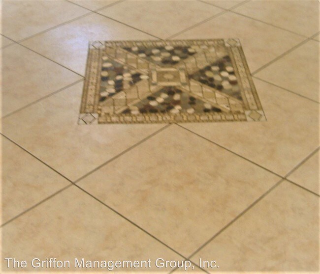 Foto del edificio - 5 br, 3 bath House - 1737 Twin Oaks Court