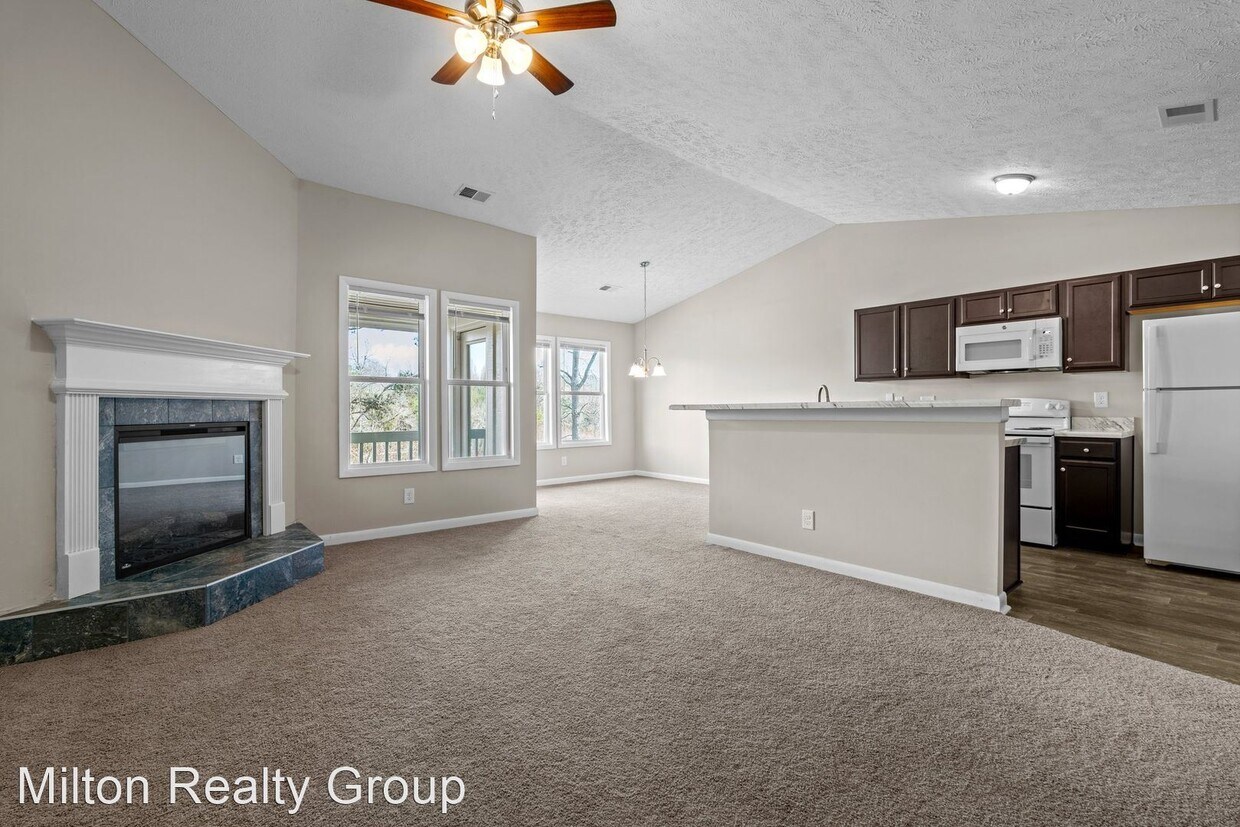 Primary Photo - 2 br, 2 bath House - 6748 Willowbrook Dr. #9