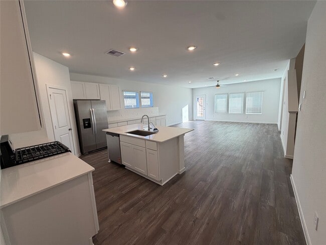 Building Photo - 27615 Hudson Sands Ln