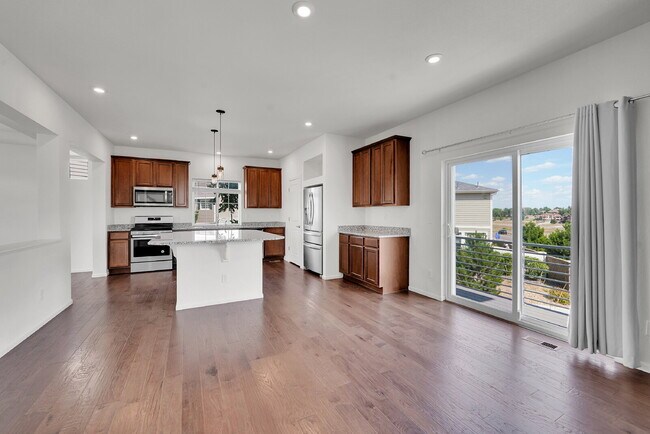 Foto del edificio - $2,895.00 - 3 Bedrooms, 2.5 Bathrooms, Sin...