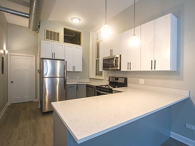 Building Photo - 2004 W 19th St