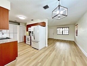 Building Photo - 1351 W 34th St