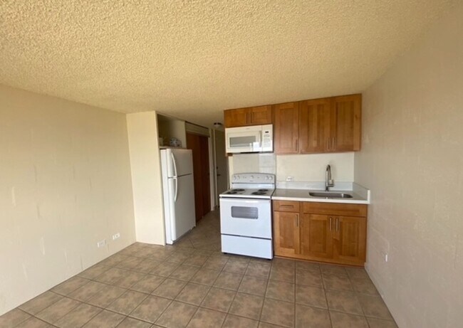 Foto del edificio - 85-175-175 Farrington Hwy