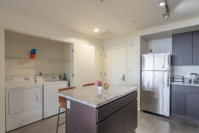 Foto del edificio - 888 N 4th St