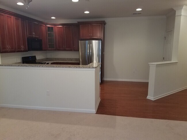 Foto del edificio - 514 Center Meadow Ln