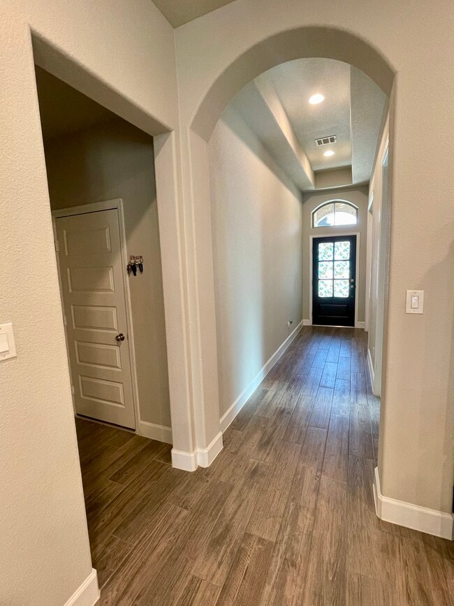 Front Entry - 23923 Sage Row Ln