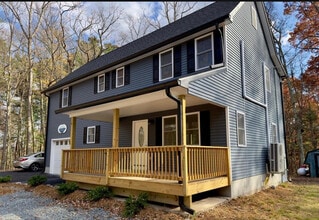 Building Photo - 111 Sunrise Dr