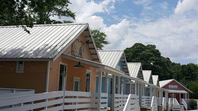 Foto del edificio - 233 Deatsville Hwy