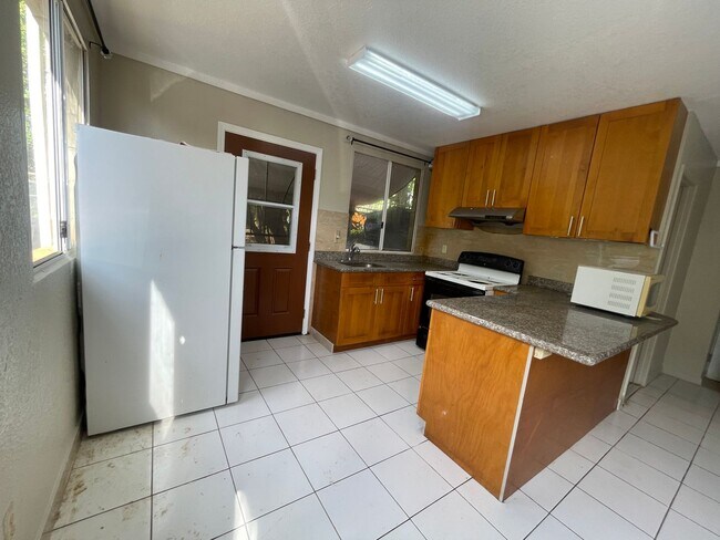 Foto del edificio - 731B 10th Ave