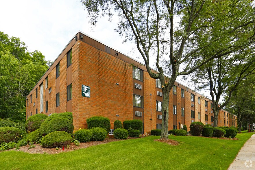 Hawksworth Gardens Rentals Greensburg, PA