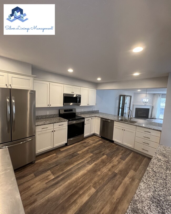 Building Photo - 78 Pointe Rok Dr
