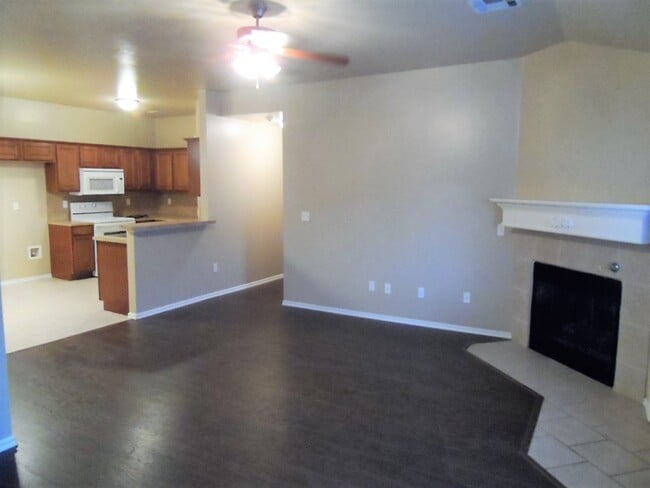 Photo - 4508 SE 77th St Apartment