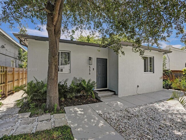Building Photo - 556 NW 44th St