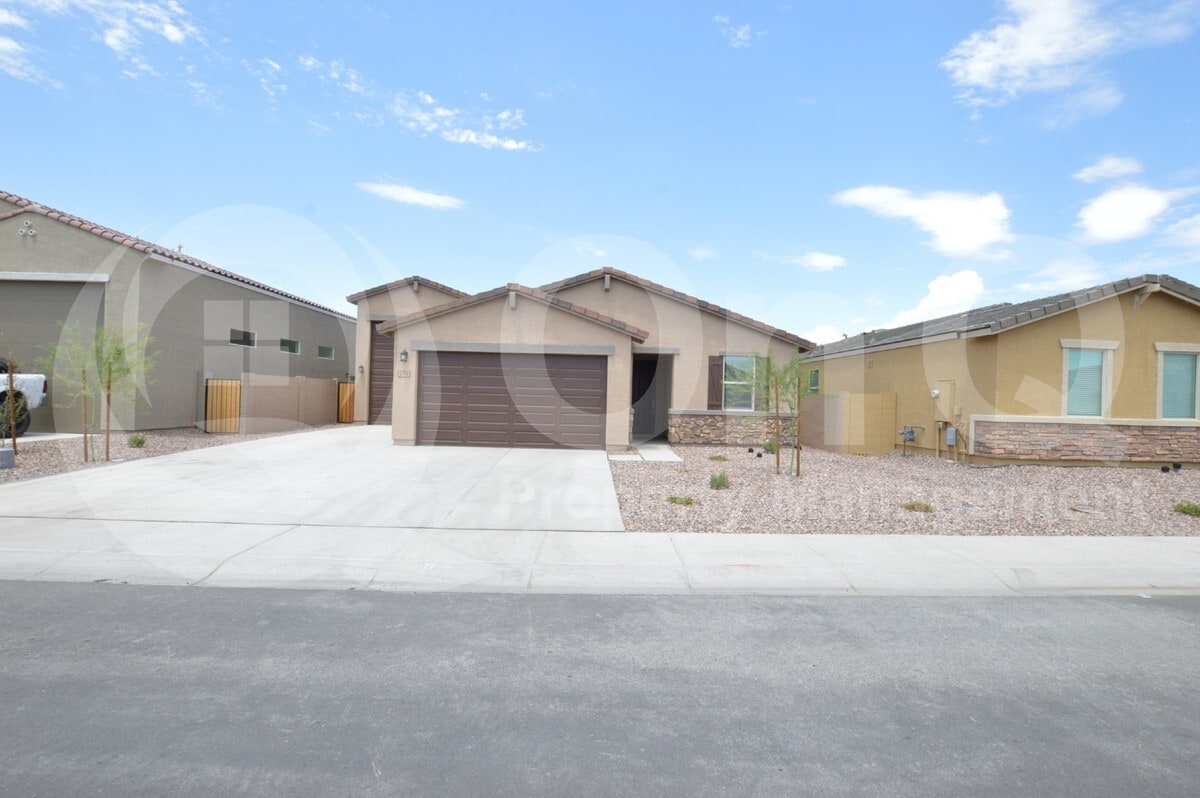 Foto principal - 4316 Suncup Dr