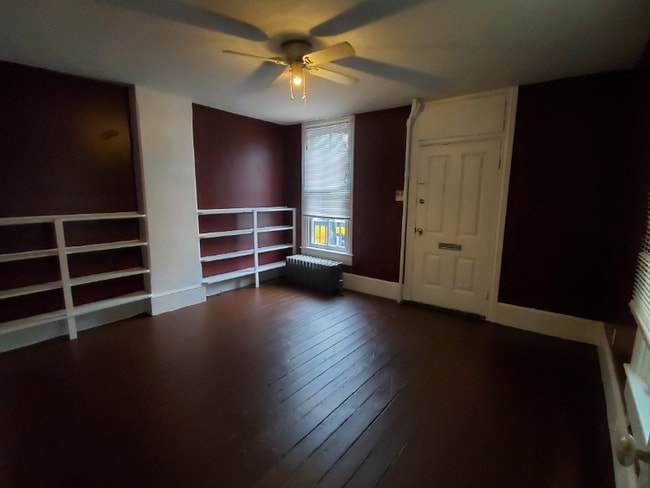 Building Photo - 314 N Maple Ave