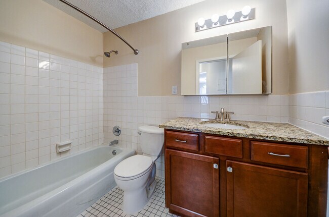 Building Photo - Charlton Estates