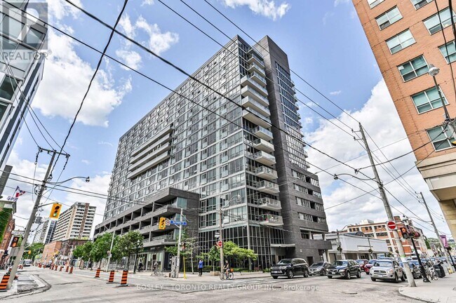 Building Photo - 320 Richmond St E