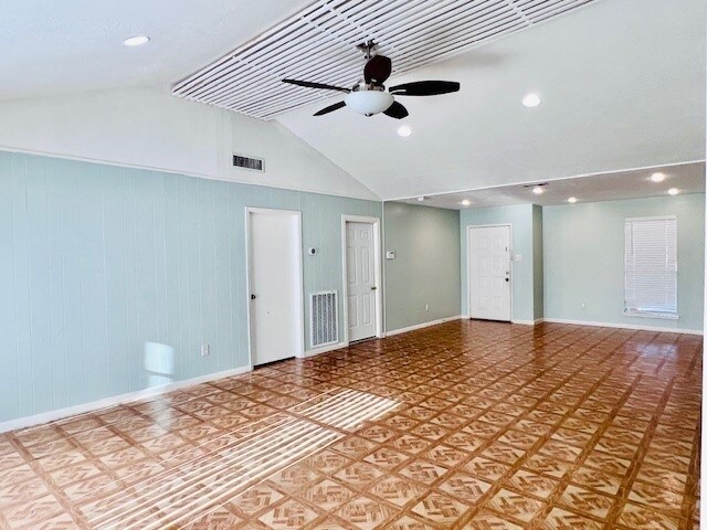 Foto del edificio - 7142 Valeview Drive