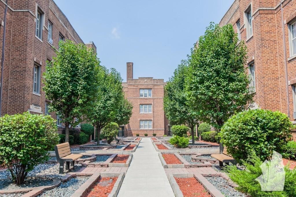 Foto principal - 620 W Barry Ave