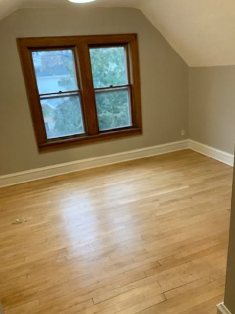 Bed1 - 106 N 7th Ave