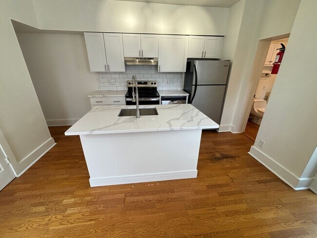 Building Photo - 426-428 Zimpfer