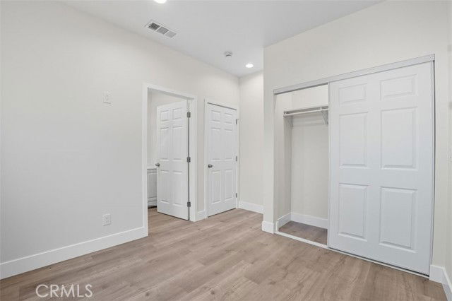 Foto del edificio - 19258 Strathern St