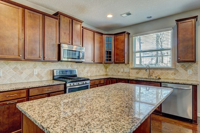 Building Photo - 2024 Middleton Farm Dr