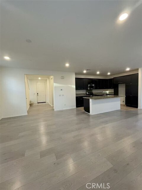 Foto del edificio - 3243 E Mt Rainier Drive
