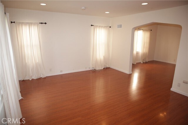 Building Photo - 414 N Genesee Ave