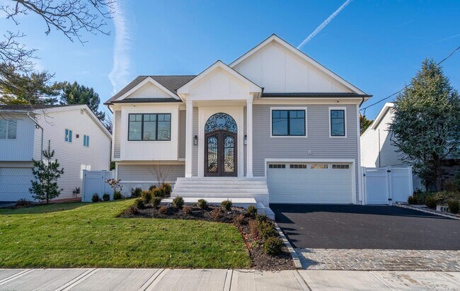 Building Photo - 2934 Lonni Ln